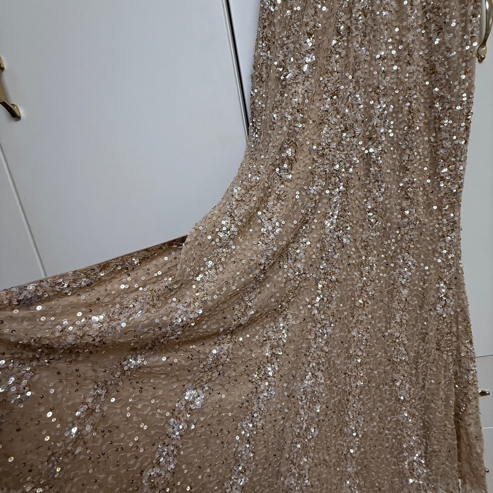 NWT | Mac Duggal 5619 Nude Beige High Neck Cap Sleeve Gown Size 4 - Picture 8 of 15